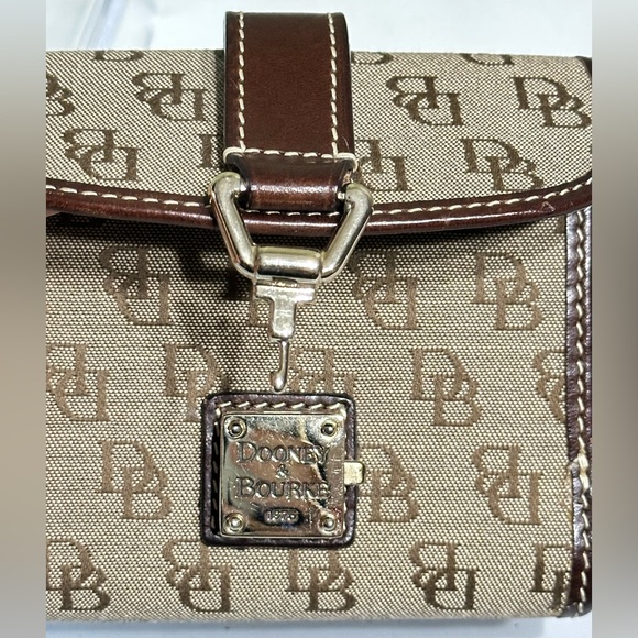 Dooney & Bourke Small Bifold Coin Wallet Brown Leather Vintage Logo . - Picture 6 of 13
